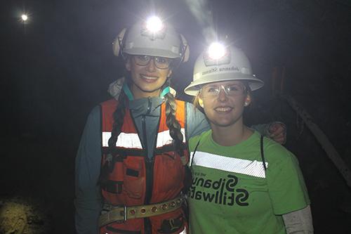 women studying mining engineering at Montana Tech #WomenInStem